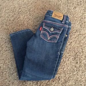 Toddler girl Levi’s skinny jeans